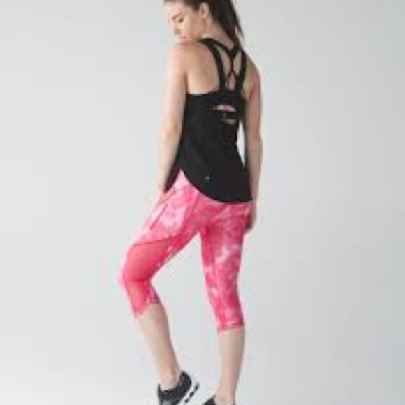 Lululemon Sun Runner Crop - Picture 2 of 5